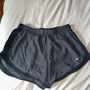 NIKE Large DRI-FIT Tempo Shorts